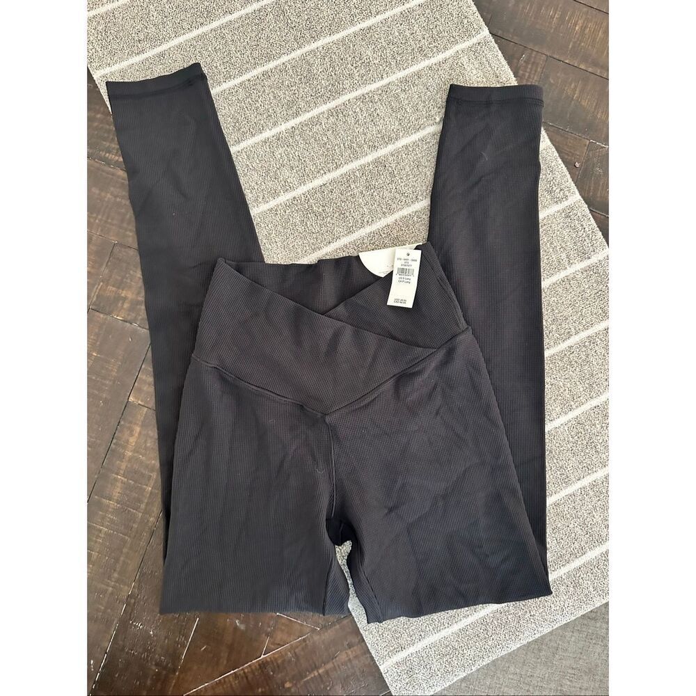 🌸 Aerie Offline Real Me 7/8 Waffle Leggings Size Small Long New - Picture 2 of 5